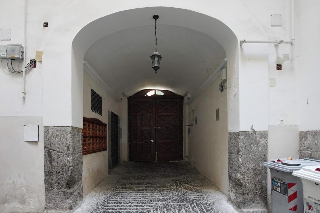 ホテル Cartoline Di Napoli エクステリア 写真